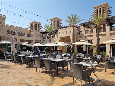 Al Makan Restaurant