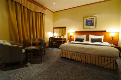 Golden Tulip Suites Dubai