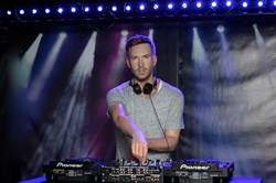 Calvin Harris Live